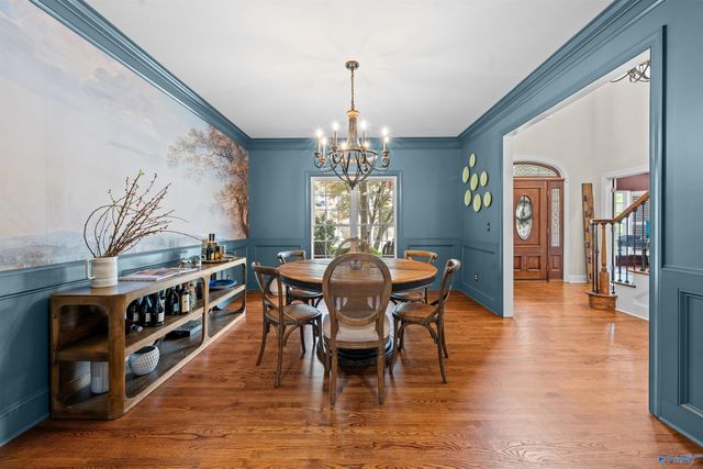 7864 Walsingham Road, Huntsville, AL 35802