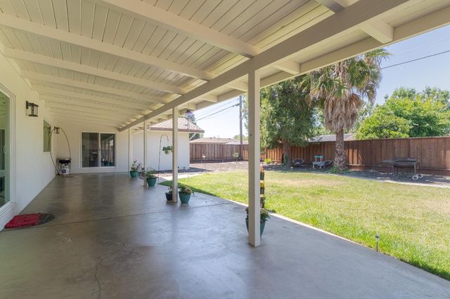 3421 Mansfield Ln, Modesto, CA 95350