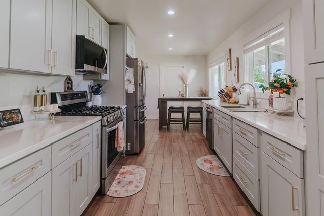 3421 Mansfield Ln, Modesto, CA 95350