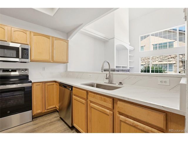 1435 S Chambers Rd 104, Aurora, CO 80017