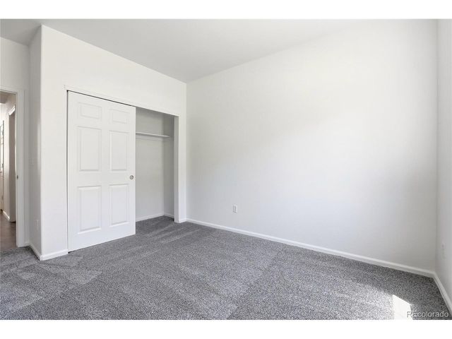 1435 S Chambers Rd 104, Aurora, CO 80017