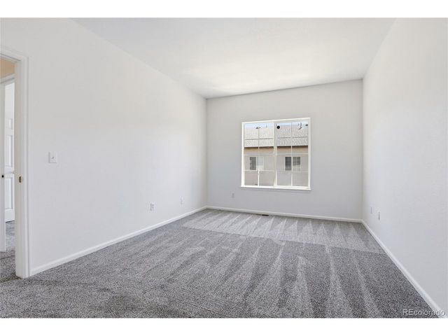 1435 S Chambers Rd 104, Aurora, CO 80017