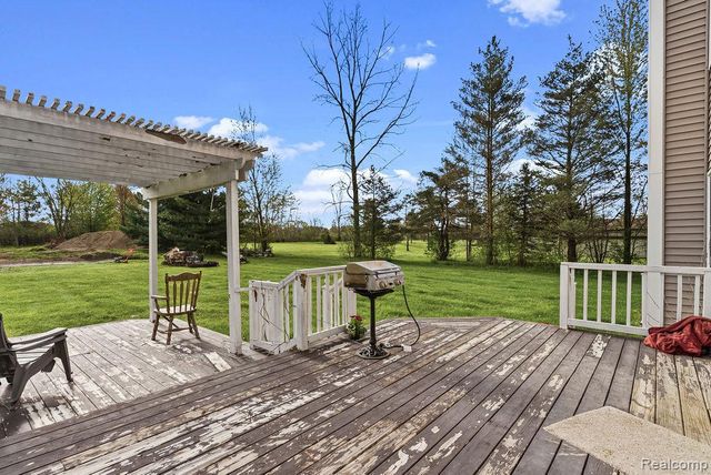 1128 N Morrish Road, Flint, MI 48532