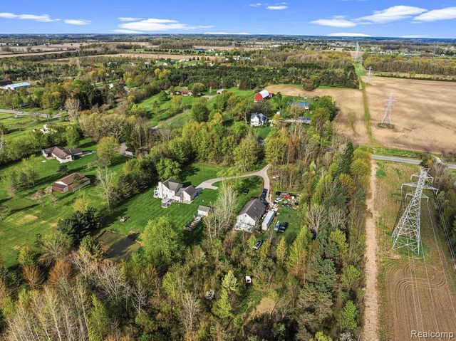 1128 N Morrish Road, Flint, MI 48532