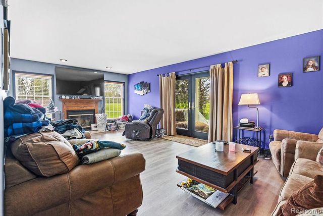 1128 N Morrish Road, Flint, MI 48532