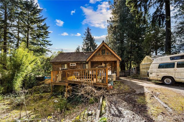 2552 NE 168th Street, Lake Forest Park, WA 98155