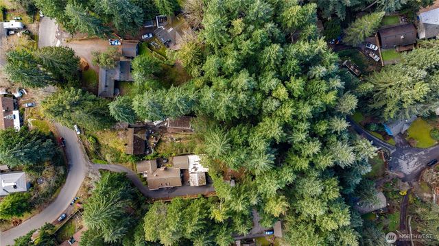 2552 NE 168th Street, Lake Forest Park, WA 98155