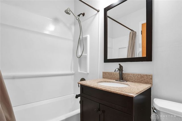 610 Saxony Drive, Xenia, OH 45385