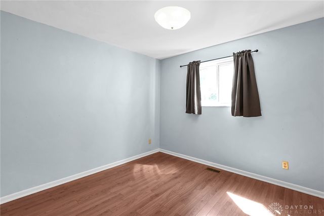 610 Saxony Drive, Xenia, OH 45385