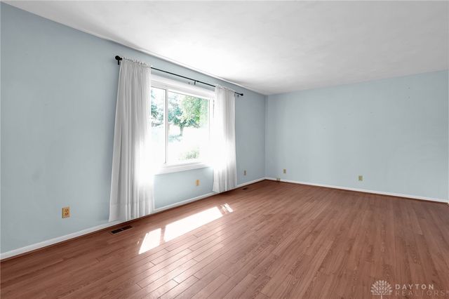 610 Saxony Drive, Xenia, OH 45385