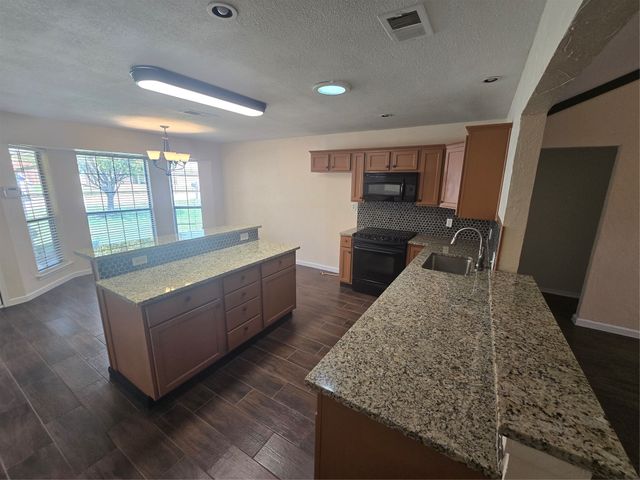 508 Tarragon Lane, Euless, TX 76039