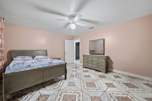 11226 Langdon Lane, Houston, TX 77072