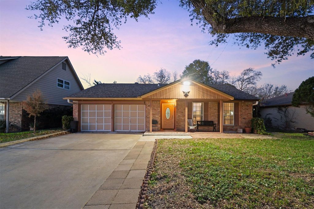 11226 Langdon Lane, Houston, TX 77072