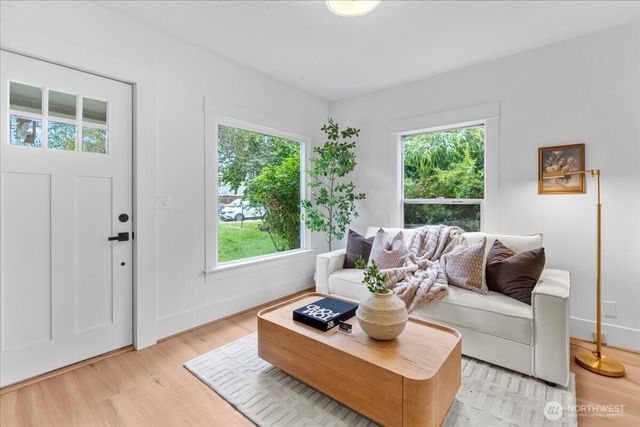 2322 S Ash Street, Tacoma, WA 98405