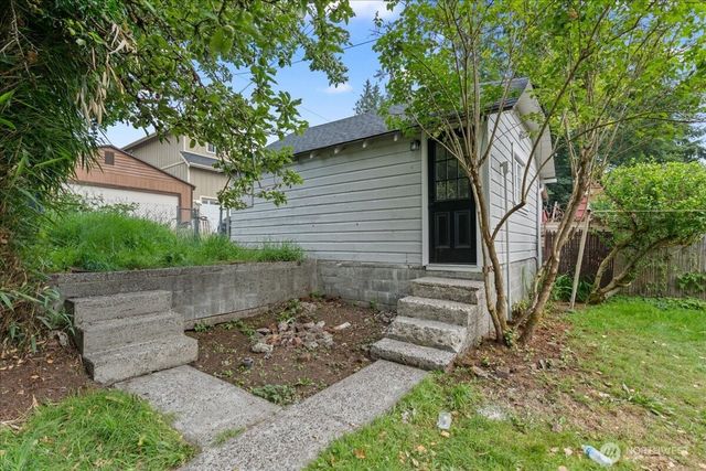 2322 S Ash Street, Tacoma, WA 98405
