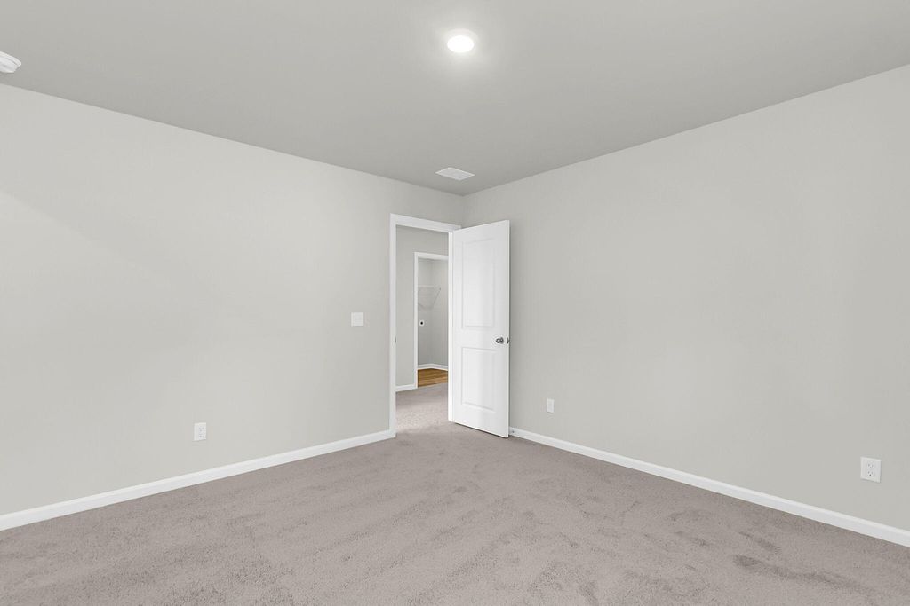 Image 31 of property listing at 322 Clipper Court, Summerville, SC 29486