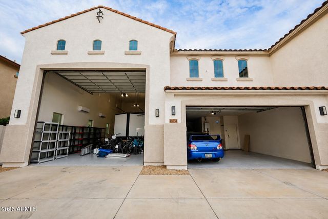 18534 W DENTON Avenue, Litchfield Park, AZ 85340