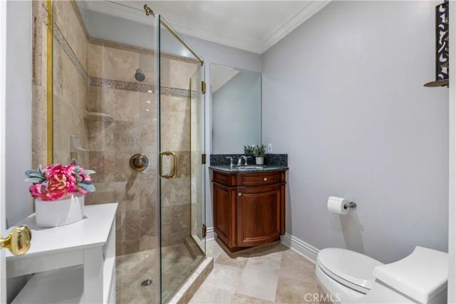 10518 Wellworth, Los Angeles, CA 90024