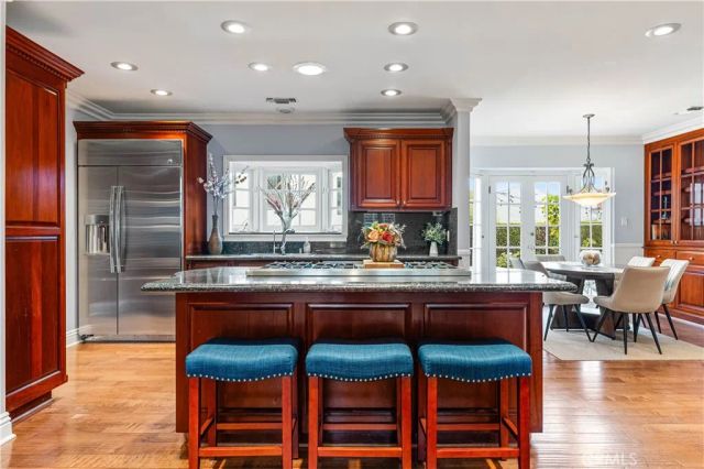 10518 Wellworth, Los Angeles, CA 90024