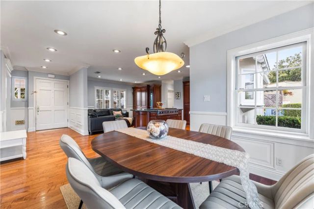 10518 Wellworth, Los Angeles, CA 90024