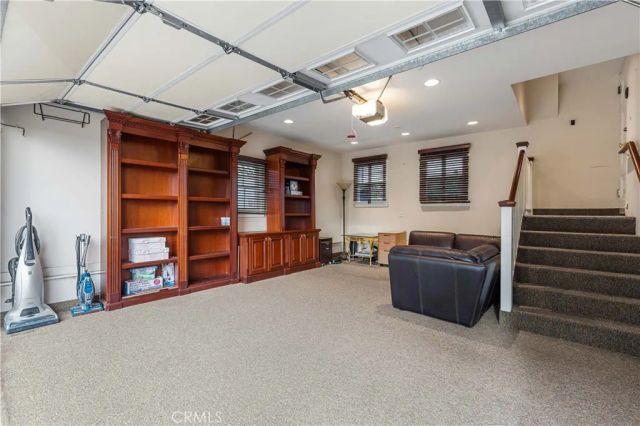 10518 Wellworth, Los Angeles, CA 90024