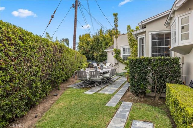 10518 Wellworth, Los Angeles, CA 90024