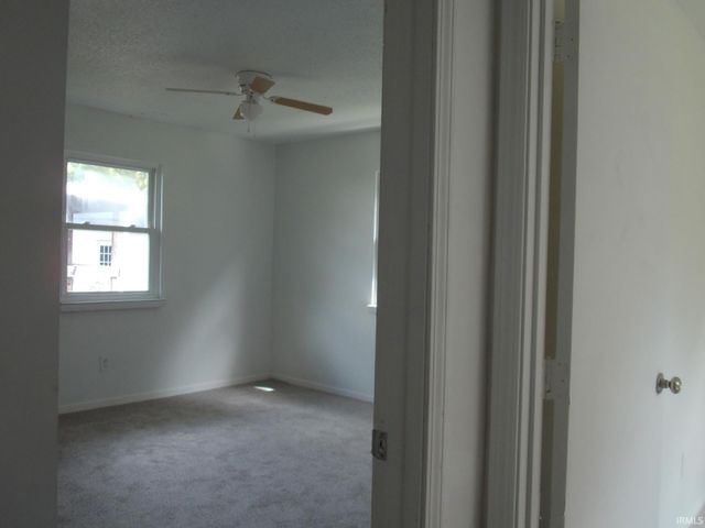 2600 Hawthorne Avenue, Evansville, IN 47714