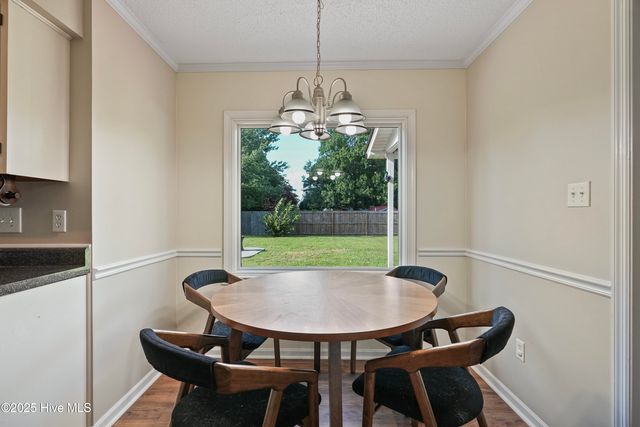 405 Wolf Run Drive, Jacksonville, NC 28546