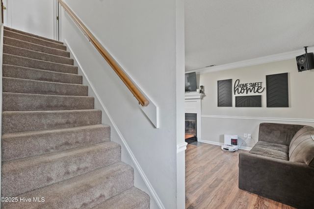 405 Wolf Run Drive, Jacksonville, NC 28546