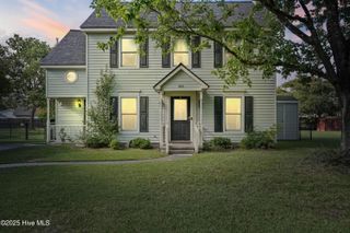 405 Wolf Run Drive, Jacksonville, NC 28546