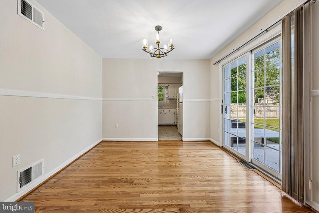 8808 MCNAIR DR, Alexandria, VA 22309