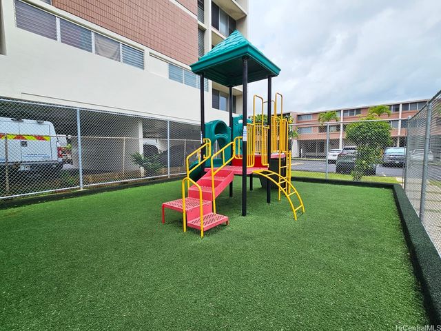 46-255 Kahuhipa Street A202, Kaneohe, HI 96744