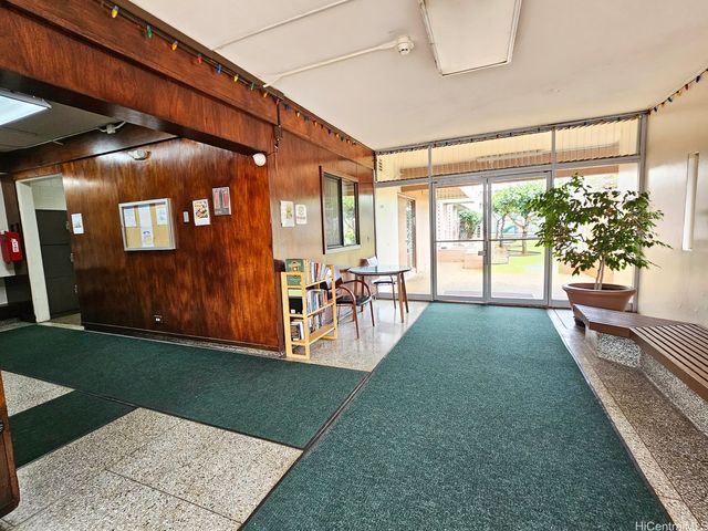 46-255 Kahuhipa Street A202, Kaneohe, HI 96744