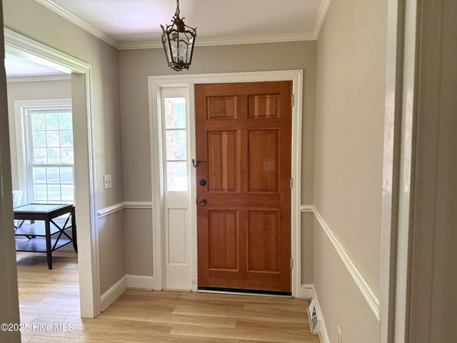 2105 Dallas Drive, Kinston, NC 28504