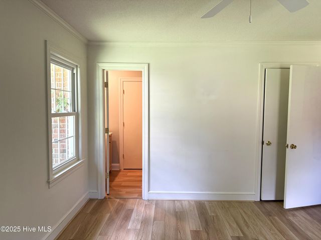 2105 Dallas Drive, Kinston, NC 28504