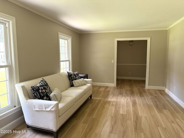 2105 Dallas Drive, Kinston, NC 28504