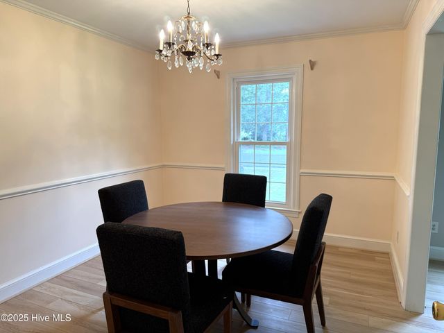 2105 Dallas Drive, Kinston, NC 28504