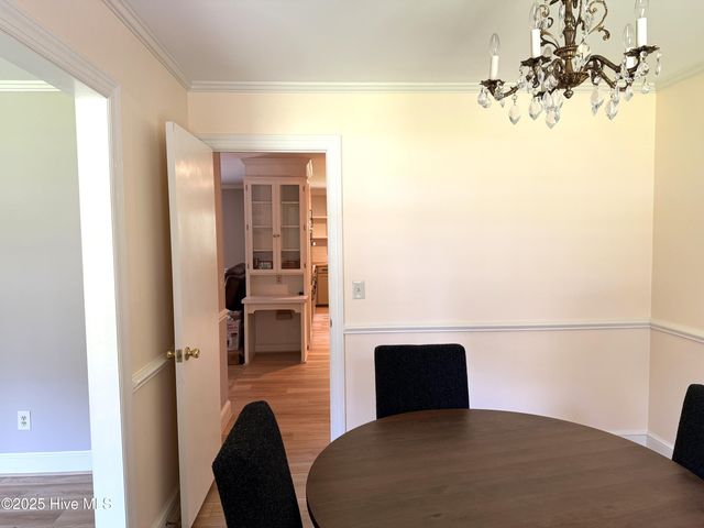 2105 Dallas Drive, Kinston, NC 28504