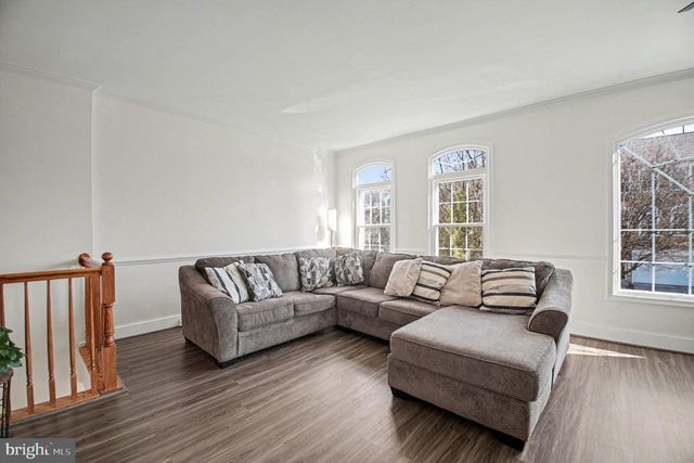 43686 PHELPS TER, Ashburn, VA 20147