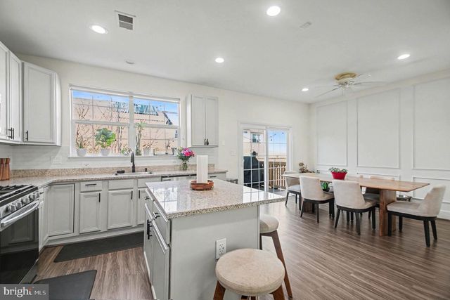 43686 PHELPS TER, Ashburn, VA 20147