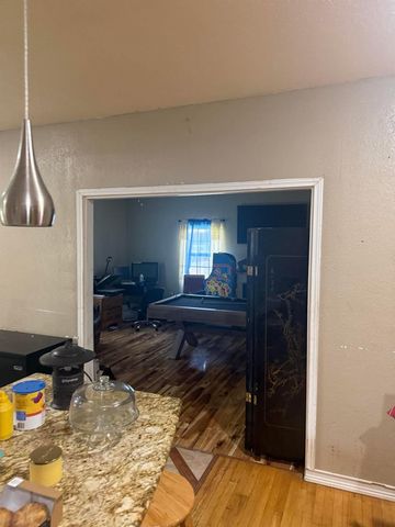 4625 Fuqua Street, Houston, TX 77048