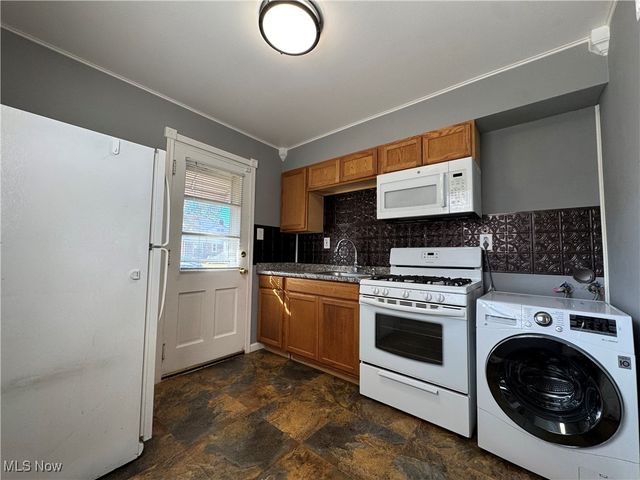 324 E 235th Street, Euclid, OH 44123