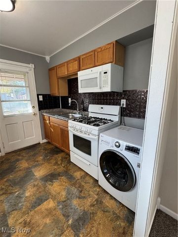 324 E 235th Street, Euclid, OH 44123