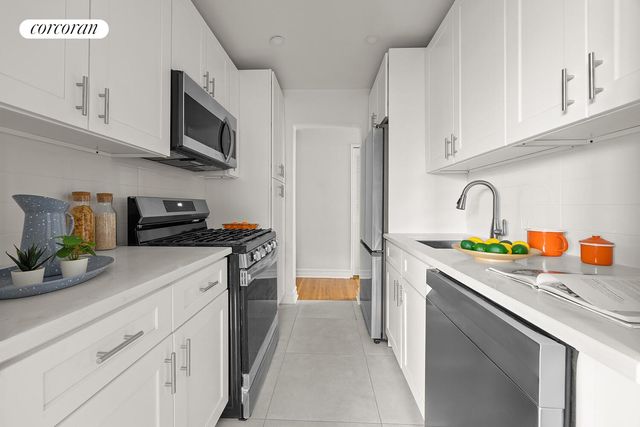 720 E 32ND Street D6, New York City, NY 11210