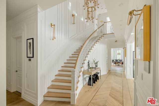 8147 W 4TH Street, Los Angeles, CA 90048