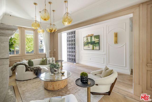 8147 W 4TH Street, Los Angeles, CA 90048