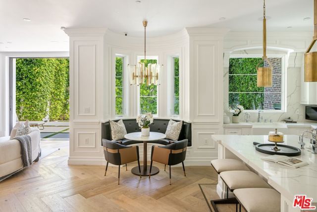 8147 W 4TH Street, Los Angeles, CA 90048