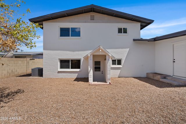 2225 E NISBET Road, Phoenix, AZ 85022