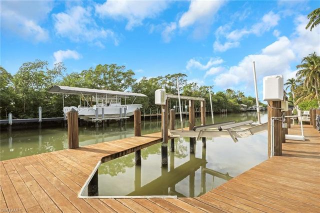 1510 Chesapeake AVE, Naples, FL 34102