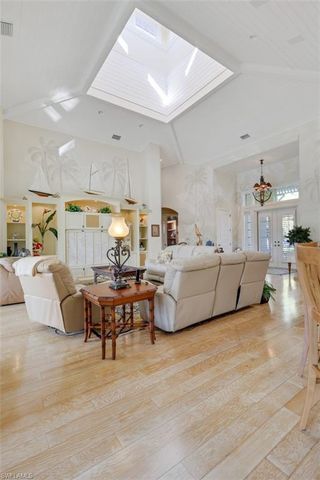 1510 Chesapeake AVE, Naples, FL 34102